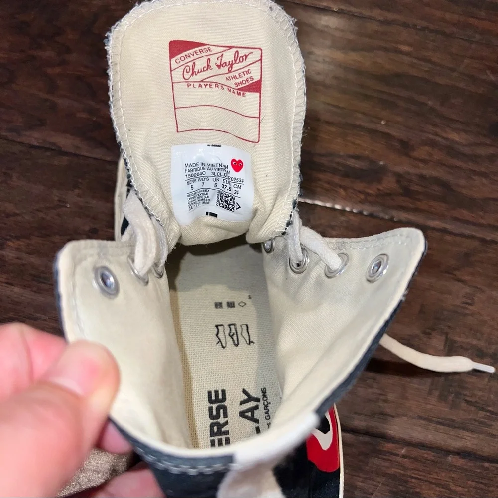 Comme des Garçons Play x Converse Chuck 70 Hi Top Heart Unisex Sneakers